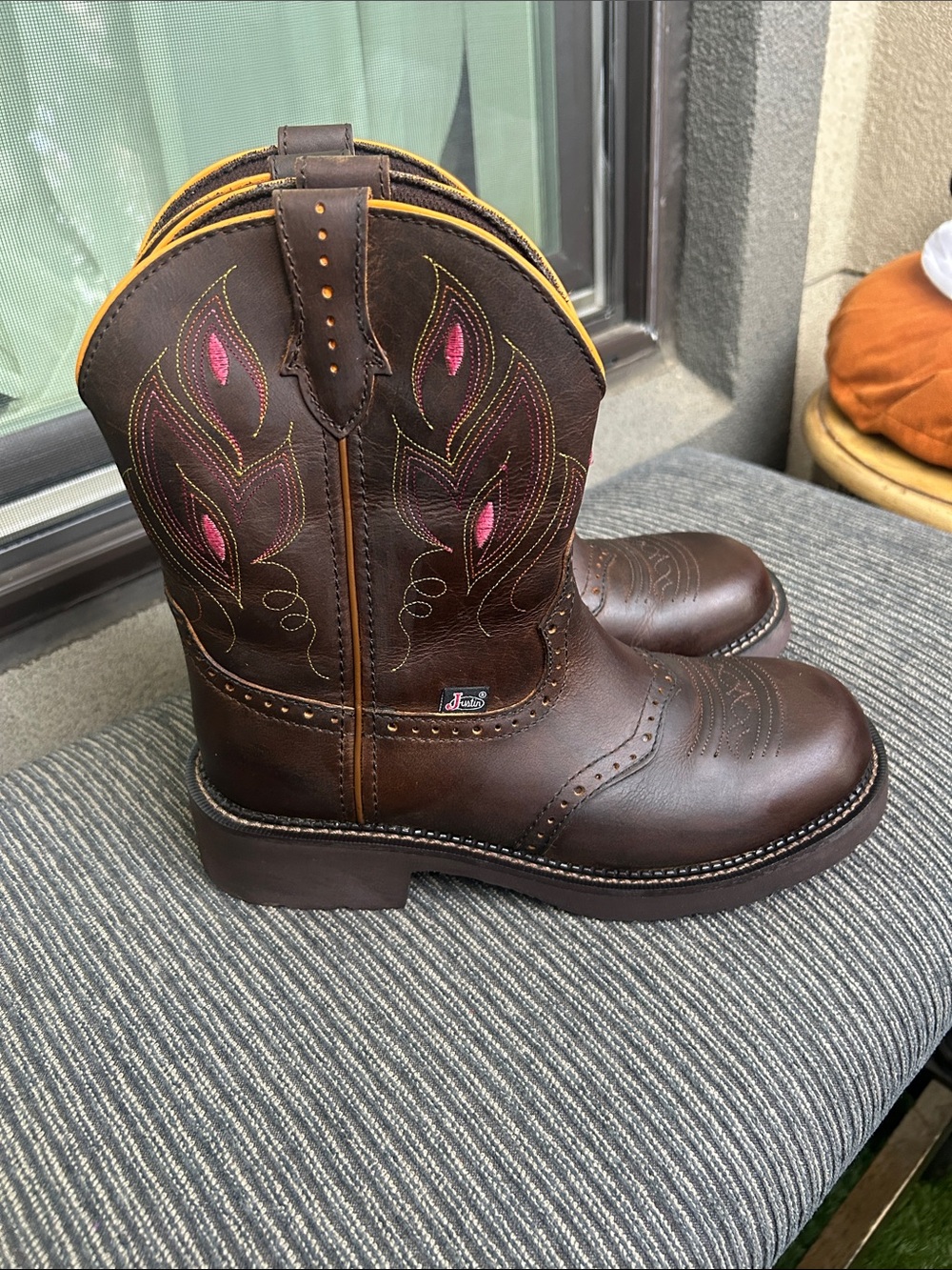 Justin Women's Gypsy 8" Western Boots - Dark Brown size 9B - Picture 4 of 7